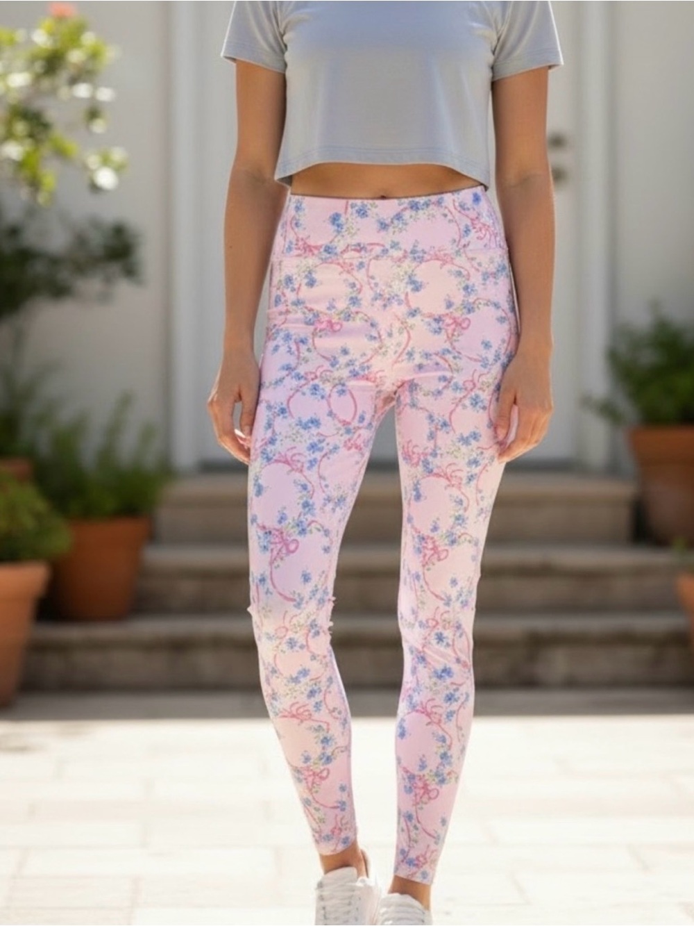 Shabby Chic Pink Floral High-Waist Leggings
